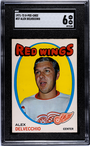 1971-72 Topps Alex Delvecchio #37 Detroit Red Wings HOF SGC 6 front of card