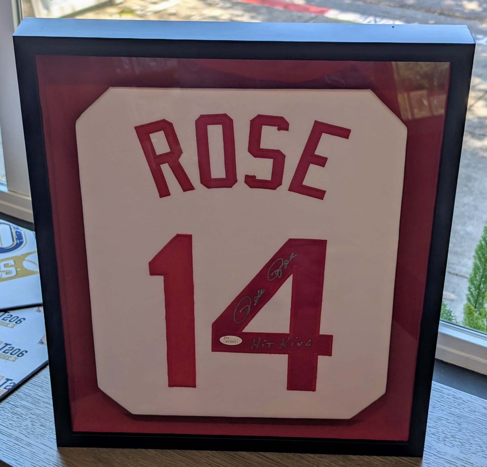 Pete Rose Autographed Jersey