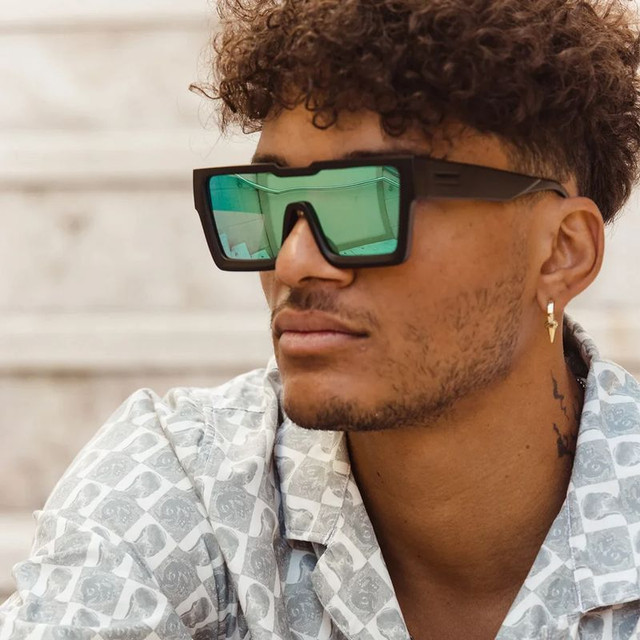 The Vegas - Matte Black/Green Iridium Mirror Lenses