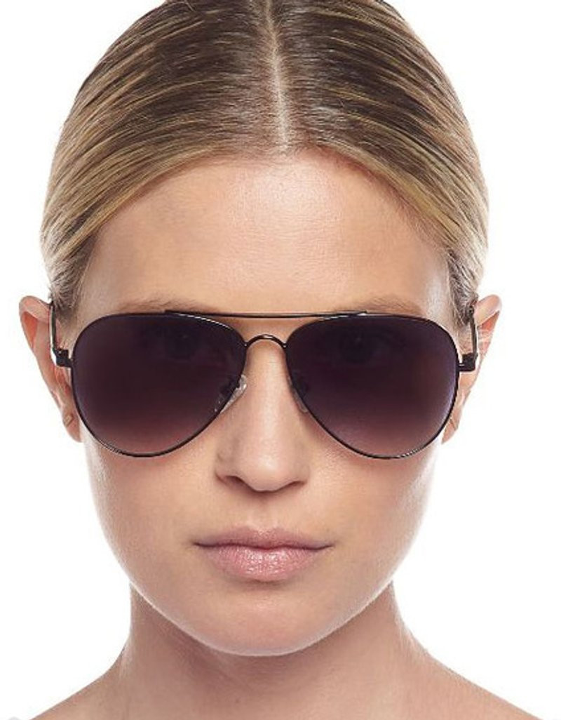 Le Specs fly high in black FLATTERING AND WEARABLE ? /// The perfect everyday  main image 3