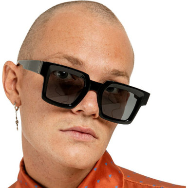 Oscar & Frank Alle Ossa Gloss Black/Black Lenses | Afterpay display picture 3