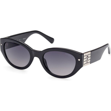 Guess 8241 - Shiny Black/Smoke Gradient Lenses