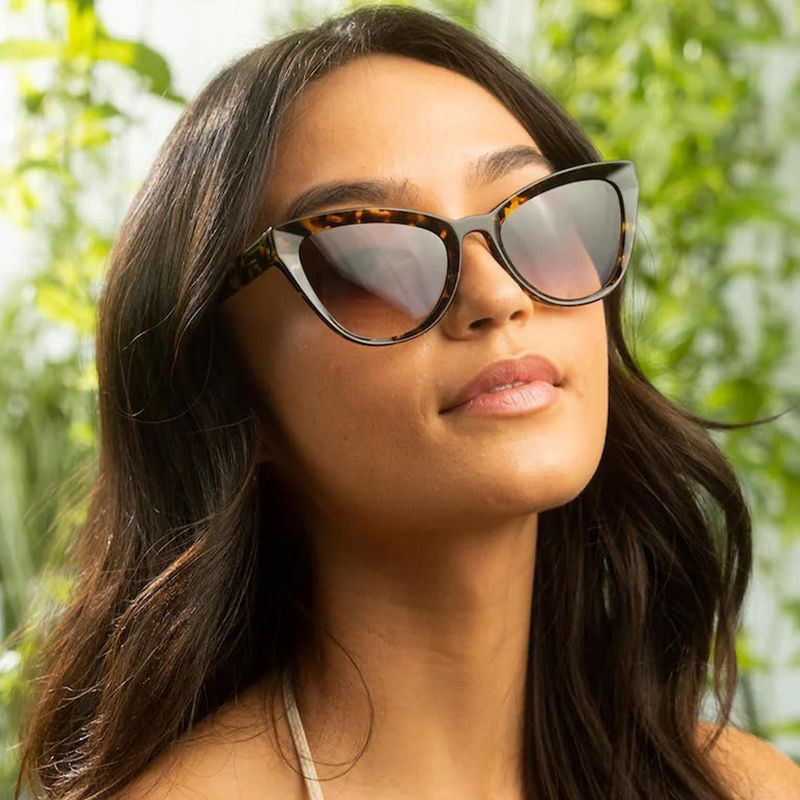 Sunday Somewhere Asteria