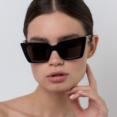 Lu Goldie ‘Lucia’ Cat Eye Black Sunglasses with White Case and Pouch Lu Goldie | Accessories | Lu Goldie Lucia Cat Eye Black  main image 4