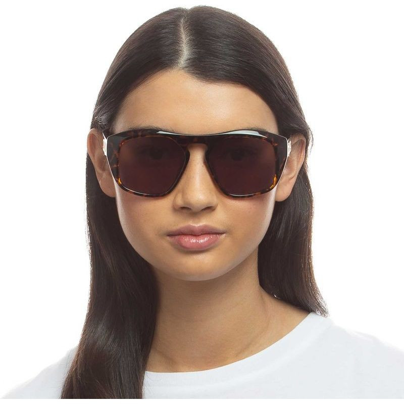 Le Specs Preposterous