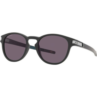 Oakley Latch - Matte Carbon/Prizm Grey Lenses