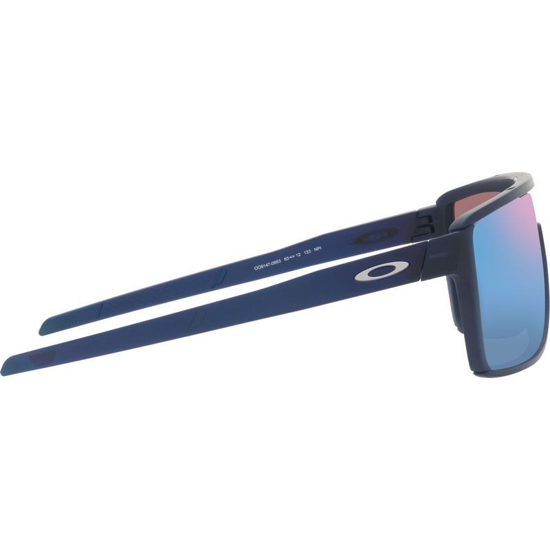 Oakley Castel