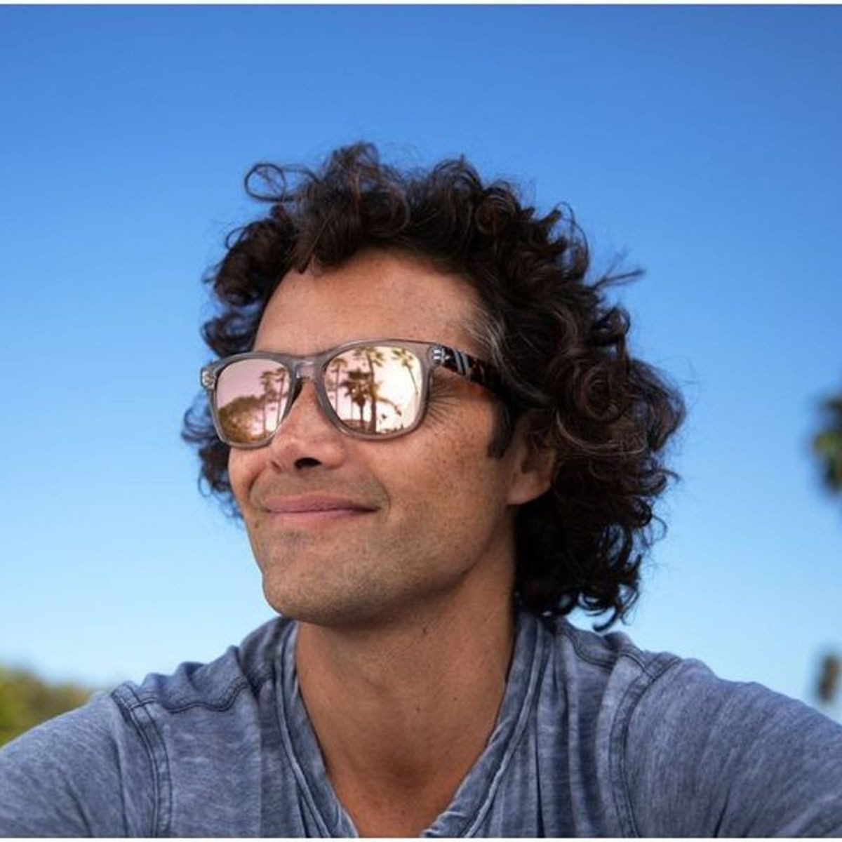 Blenders M Class X2 Crystal Light Grey/Champagne Polarised