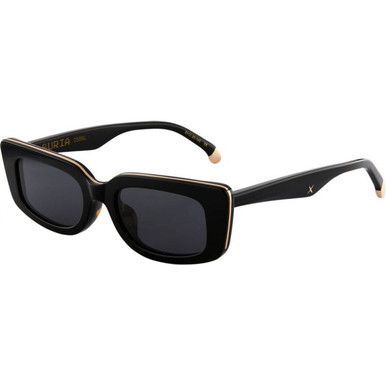 /oscar-and-frank-sunglasses/suria-058bl