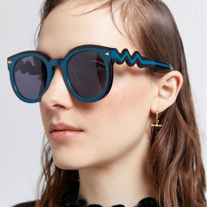 Karen Walker Super Wavy Duper