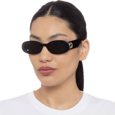 New - GUCCI EYEWEAR GG0517S SUNGLASSES
BLACK & GREY Gucci GG0517S Black/Grey (001) Sunglasses 889652235158| eBay main image 4