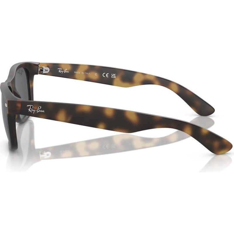 Ray-Ban New Wayfarer Classic RB2132