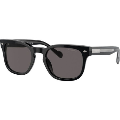 Vogue Eyewear VO5571S, Black/Black Smoke Lenses