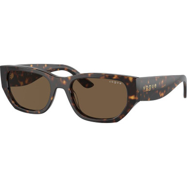 Vogue Eyewear VO5586S, Dark Havana/Dark Brown Lenses