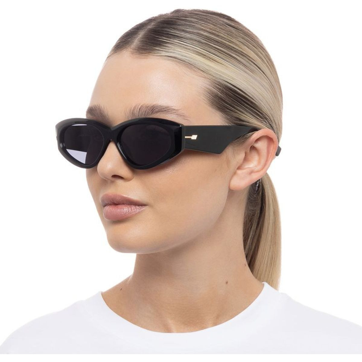 Le Specs Under Wraps