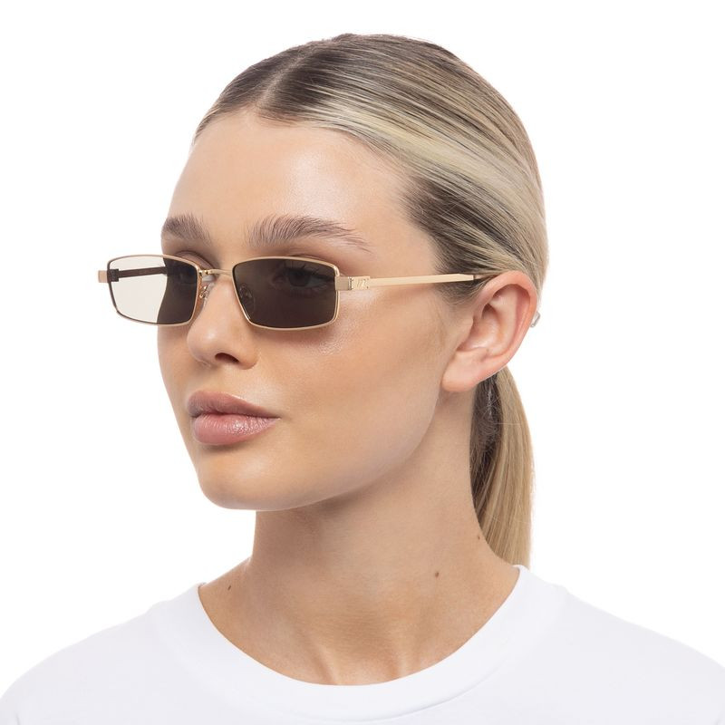 Le Specs Bizarro