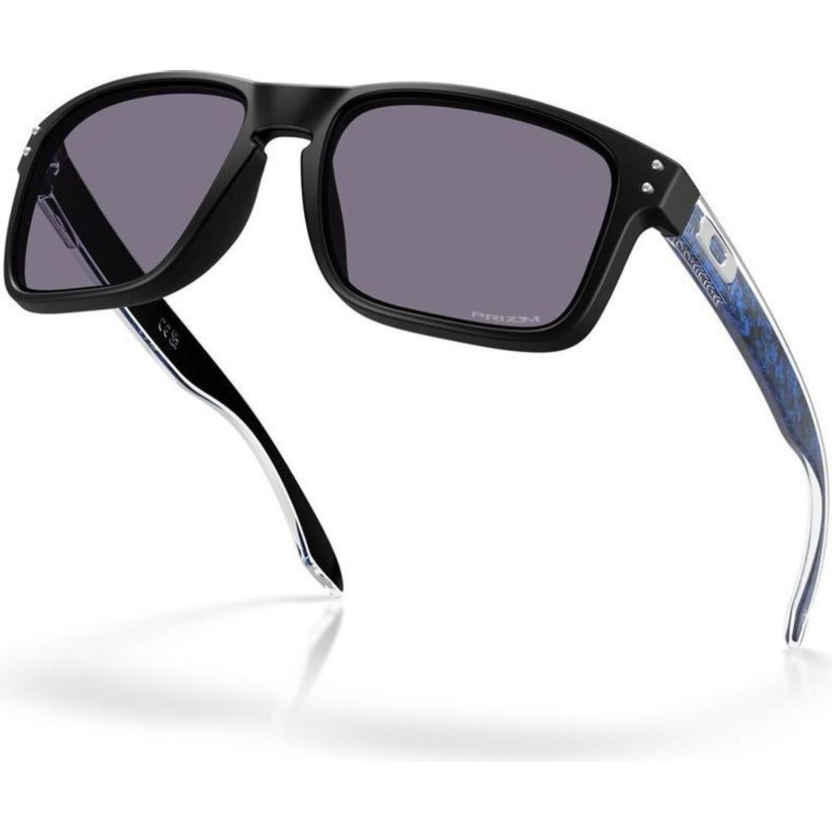 Oakley Holbrook (A)