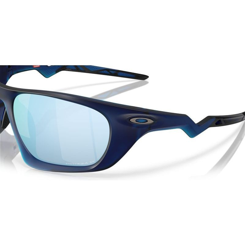 Oakley Lateralis