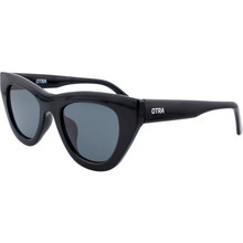 Shop the Otra Kinni Sunglasses Transparent Salmon/Brown display picture 1