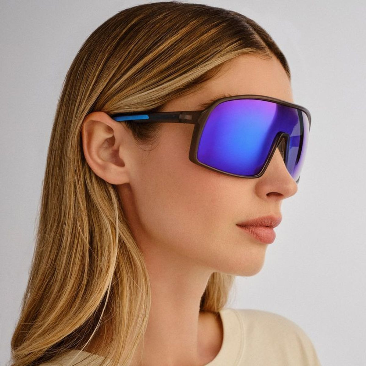 Cancer Council Outfield Shield