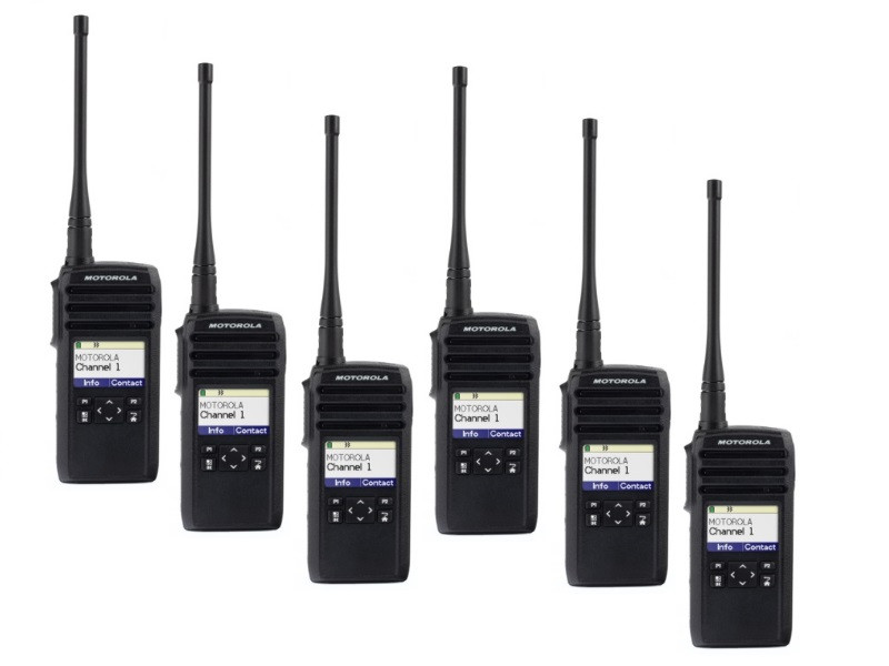 Motorola DTR700 Six Pack Portable 900Mhz Digital Radio offers