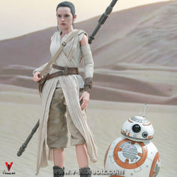 Hot Toys MMS337 Star Wars The Force Awakens Rey & BB-8 Set 