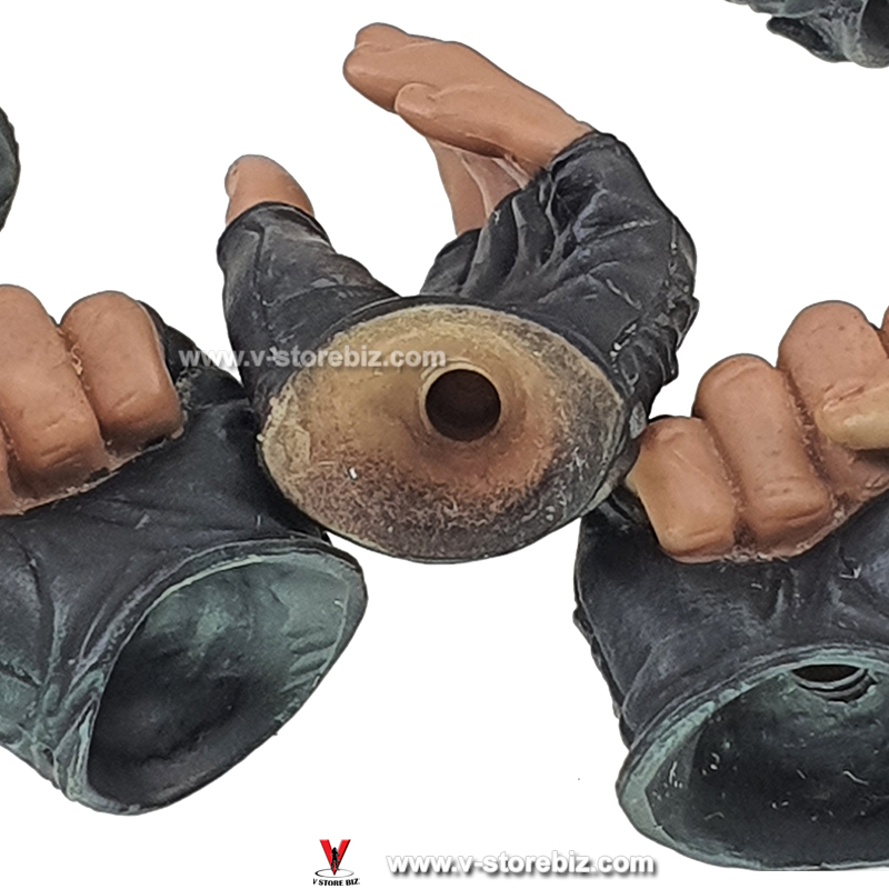 Hot Toys Terminator T-800 Gloved Hands