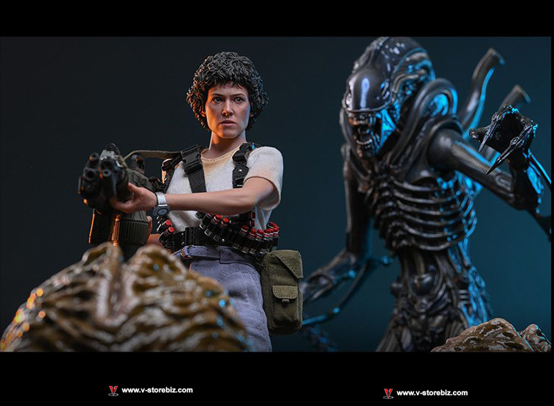 Hot Toys MMS895 Aliens - Ellen Ripley (Deluxe Version)