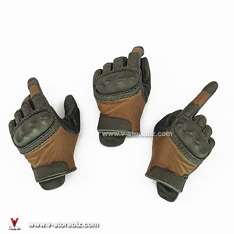E&S 26075B SSO Gloved Hands