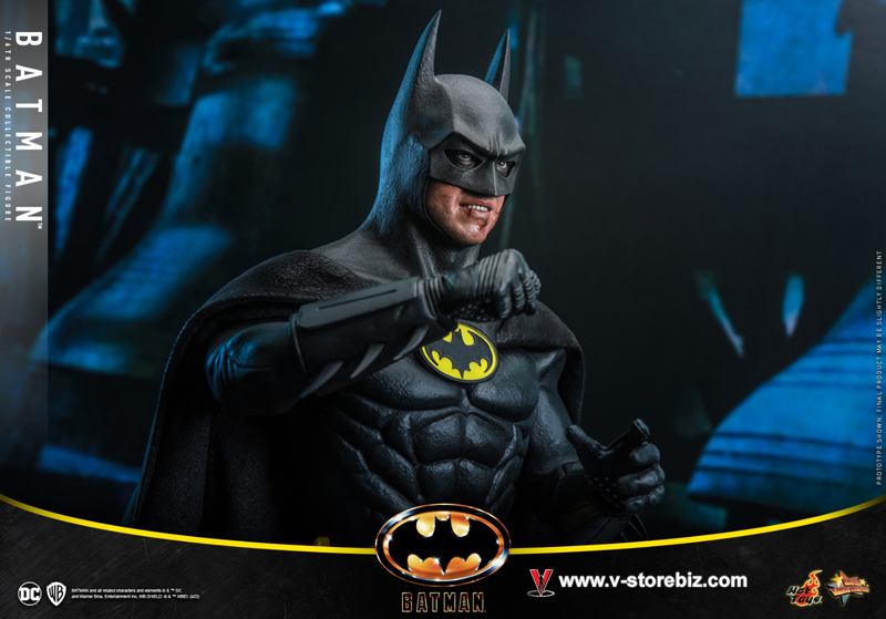 Hot Toys MMS692 Batman (1989) Batman