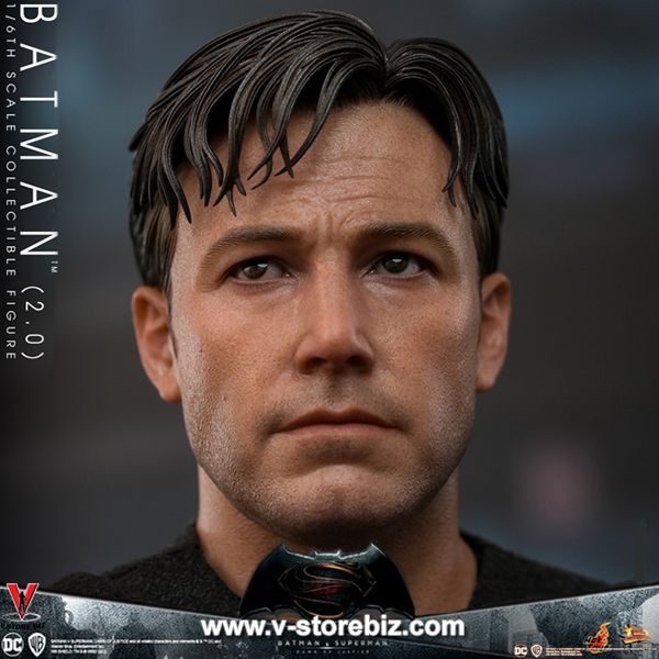 Hot Toys MMS731 Batman v Superman: Dawn of Justice - Batman (2.0)