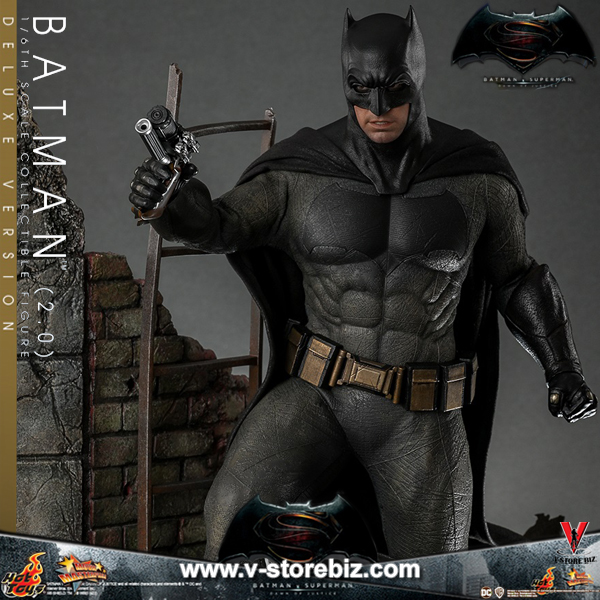 Hot Toys MMS732 Batman v Superman: Dawn of Justice - Batman (2.0) (Deluxe Version) 