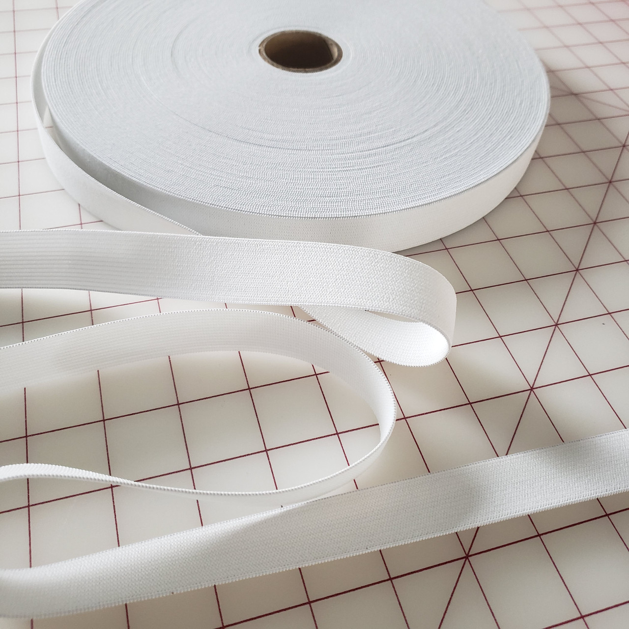 WHITE MEDIUM WEIGHT TAILORING FUSIBLE INTERFACING