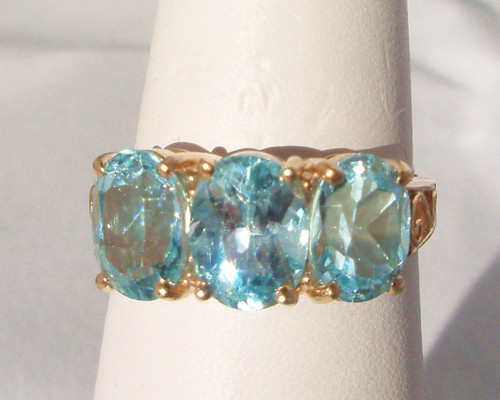 Vintage Blue Topaz Three Stone Ring Vintage Blue Topaz Three Stone Ring