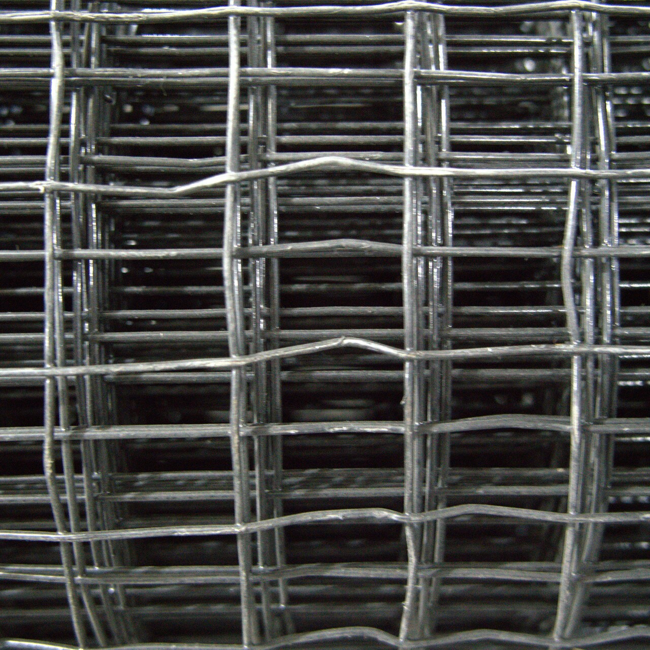 4' x 100' Welded Wire Fence Dog Fence-12.5 Ga. Galvanized Steel Core; 10.5ga After Black PVC-Coating, 4 x 4 Mesh