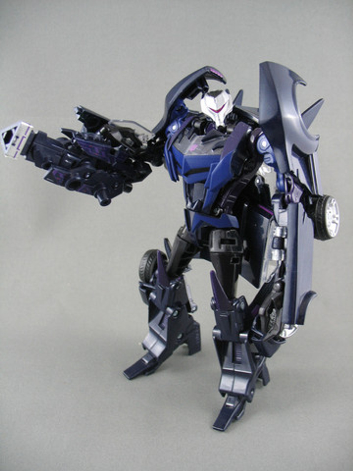 AM-13 Decepticon Knockout  Japanese Transformers Prime Arms Micron