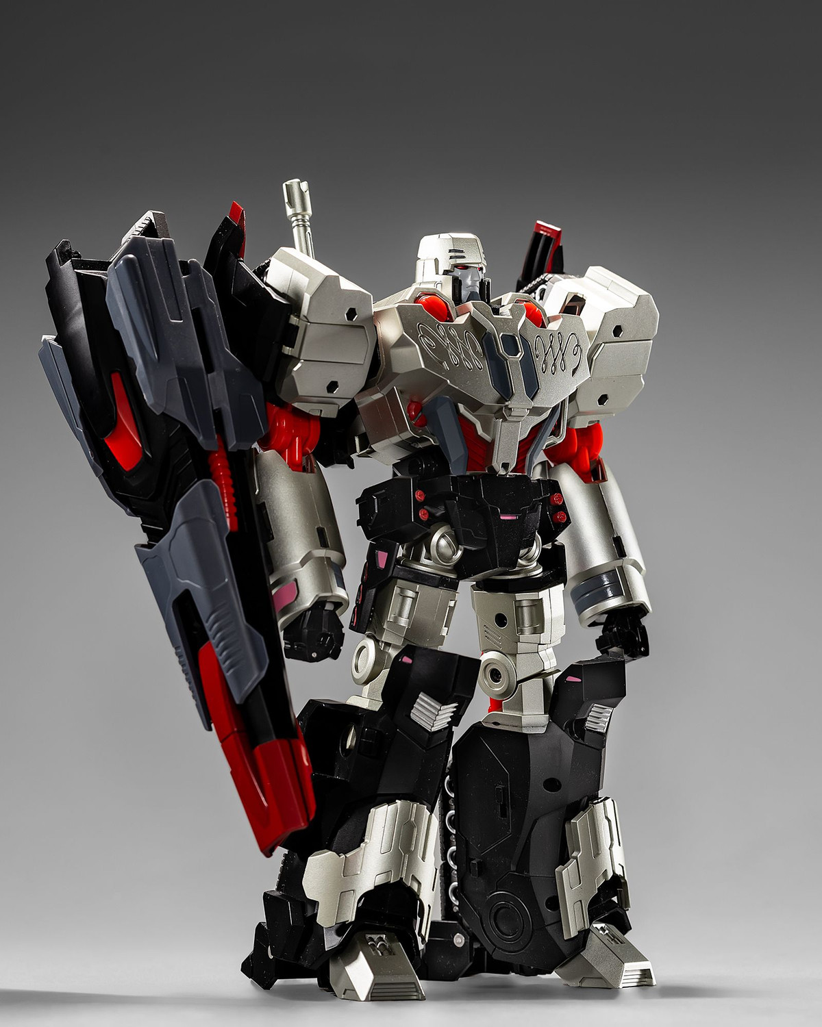 Mastermind Creations- Reformatted R-28 - Tyrantron (2023 Reissue)