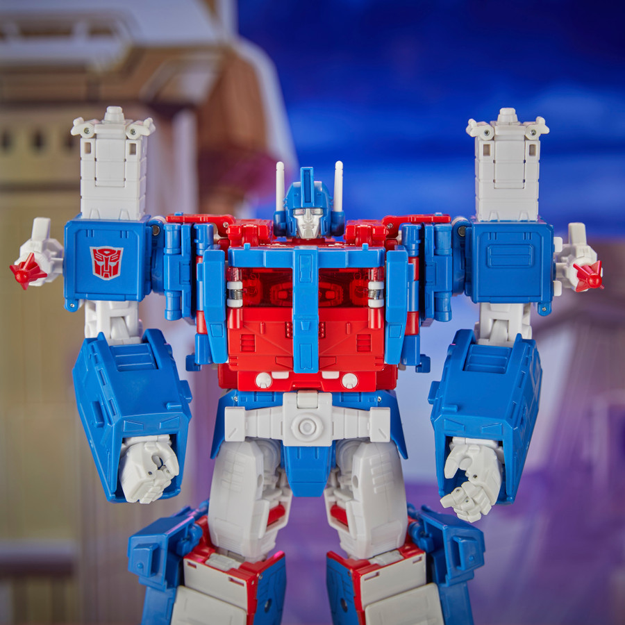 Transformers Studio Series 86-21 - The Transformers: The Movie Commander Ultra Magnus