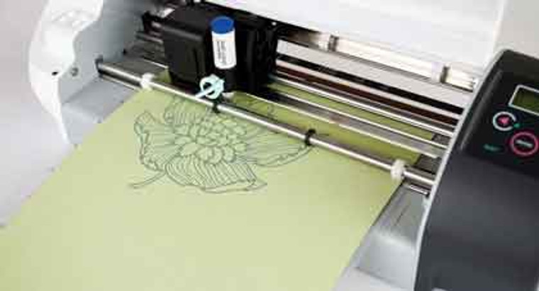 Silhouette Cameo drawing a flower like a plotter