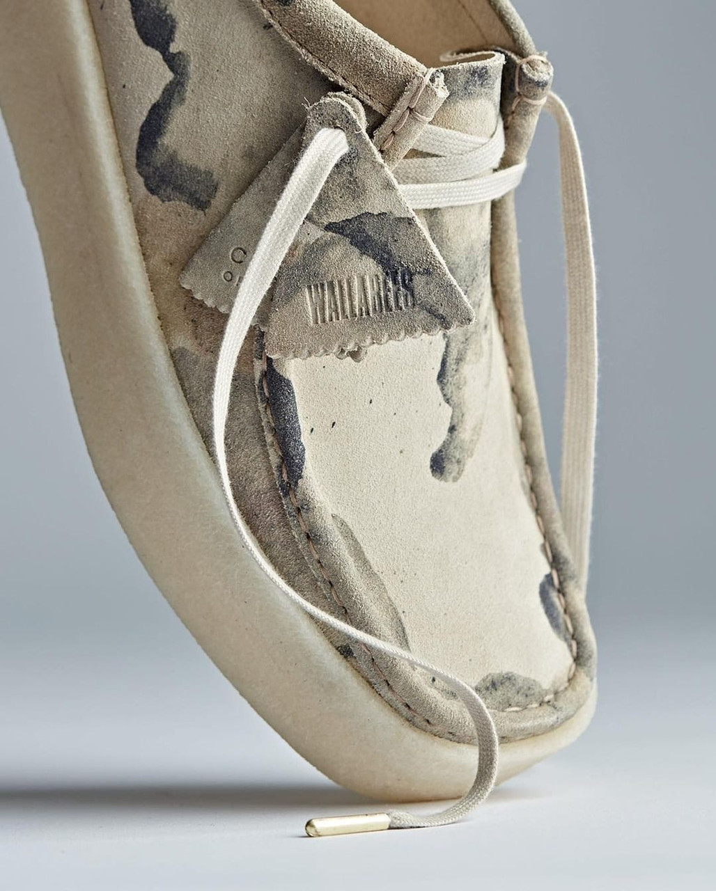 靴 CLARKS ORIGINALS WALLABEE Off WHITE CAMO Clarks Originals Wallabee - Off White Camo - 26148590-OFF