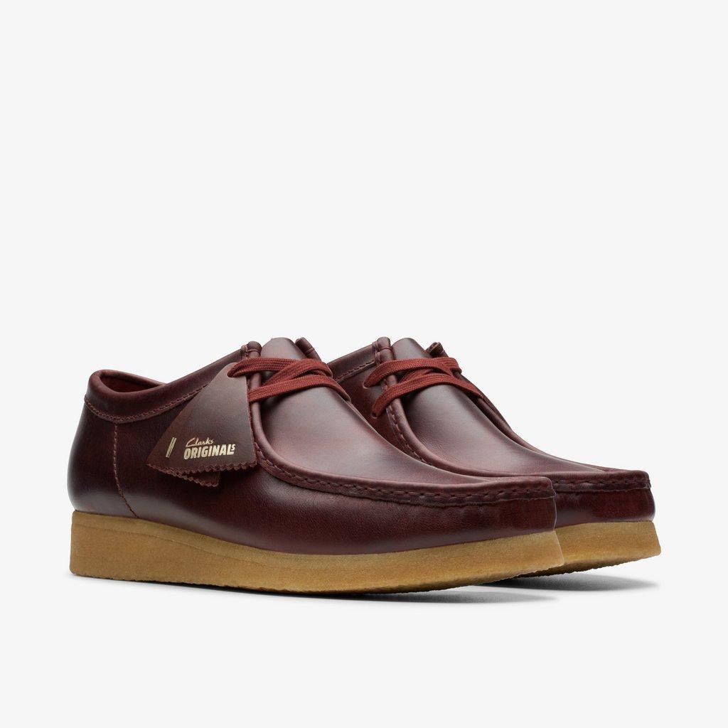 Clarks Originals Wallabees Burgundy Leather Gum Sole Chukka Boots Clarks Originals Men main image 4