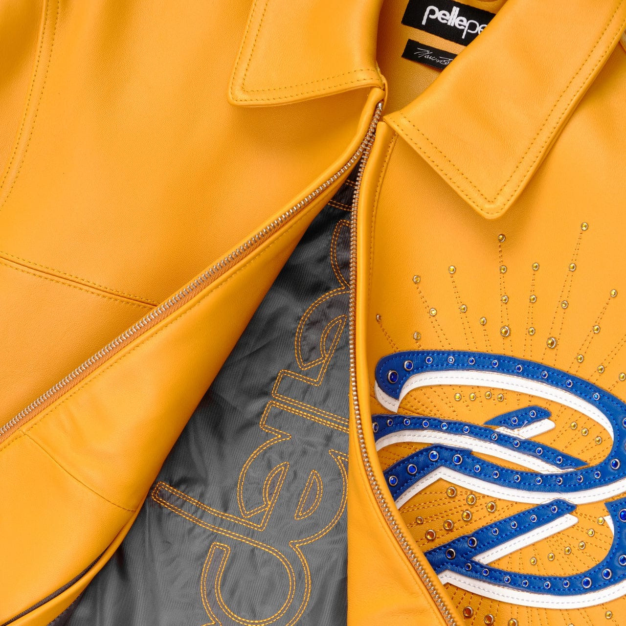 bboy pelle pelleセットアップ ゴールド A name that carries weight from city to city. The Pelle Pelle