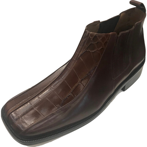 Genuine Leather Upper & Outer Sole. 

Balanced Manmade.

Clearance.