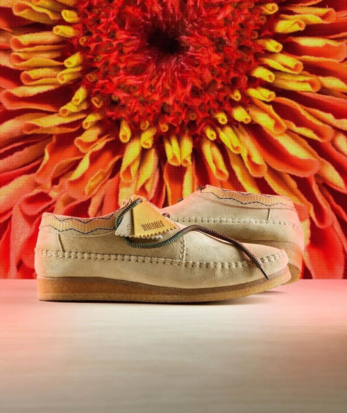 Clarks clearance weaver orange