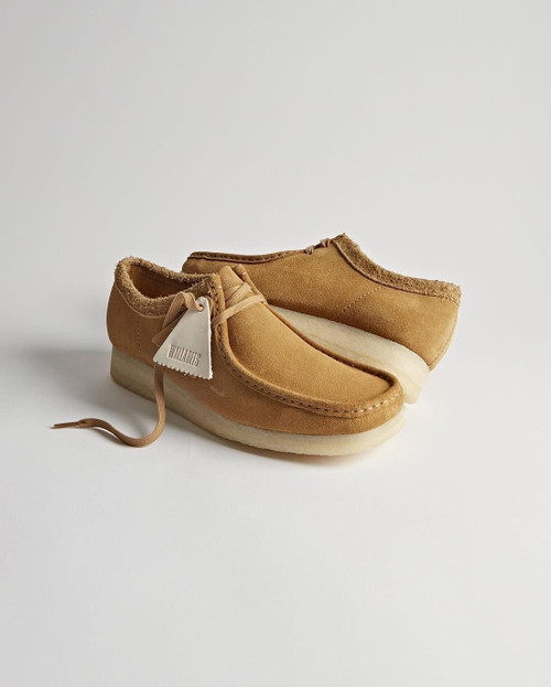 Distinctive center seam stitch detail and premium uppers combine to reflect the 1970s original. Clarks Originals signature crepe soles recall the brand's extraordinary heritage.

UPPER MATERIAL Leather

LINING MATERIAL Unlined

SOLE MATERIAL Crepe

FASTENING TYPE Lace

REMOVABLE INSOLE No

TRIMS Eyelet