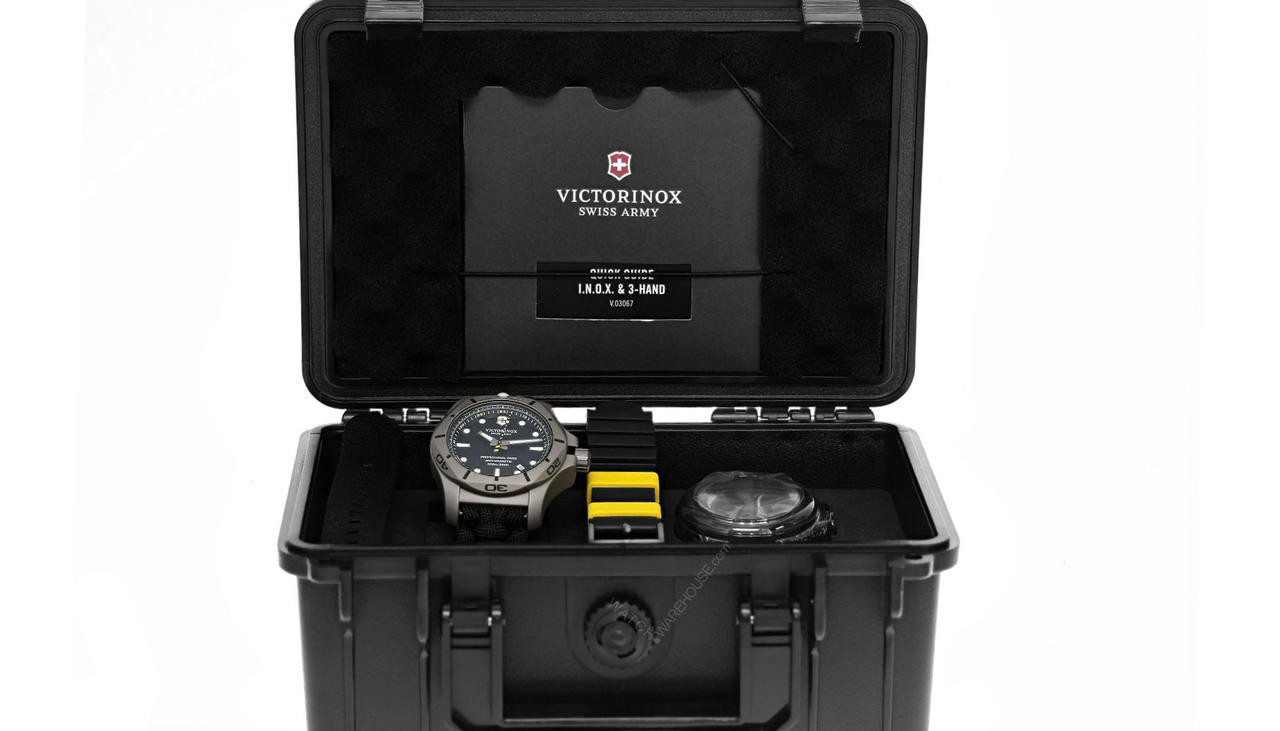 VICTORINOX I.N.O.X. Professional Diver Titanium 45MM Men's Watch 241812
