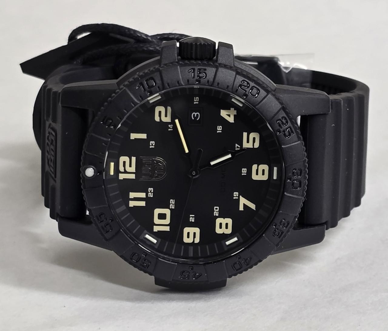 STUNGOLF√Sea ARCHELON Blackout Amazon.com: Luminox Leatherback SEA Turtle Giant Blackout XS.0321