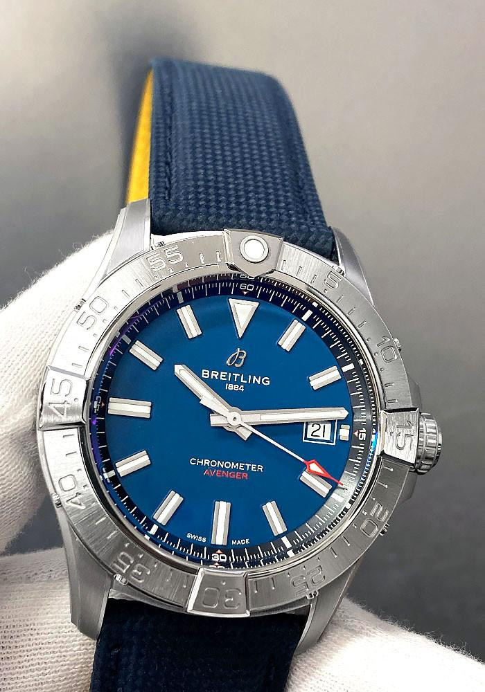 BREITLING Avenger Automatic 42MM Blue Dial Leather Men's Watch