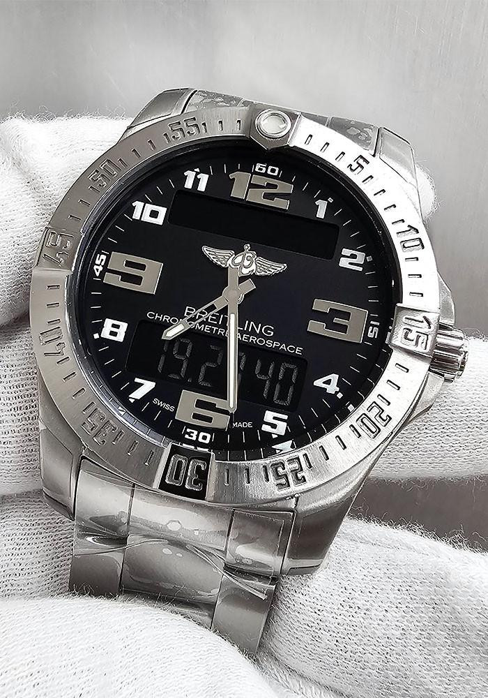 BREITLING Aerospace EVO Quartz 43MM Black Dial Titanium Men's