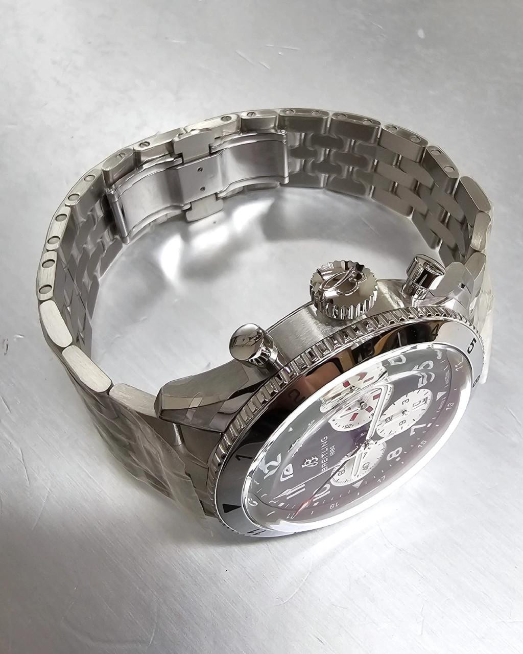BREITLING Super Avi B04 Chronograph GMT 46MM Curtiss Warhawk Green